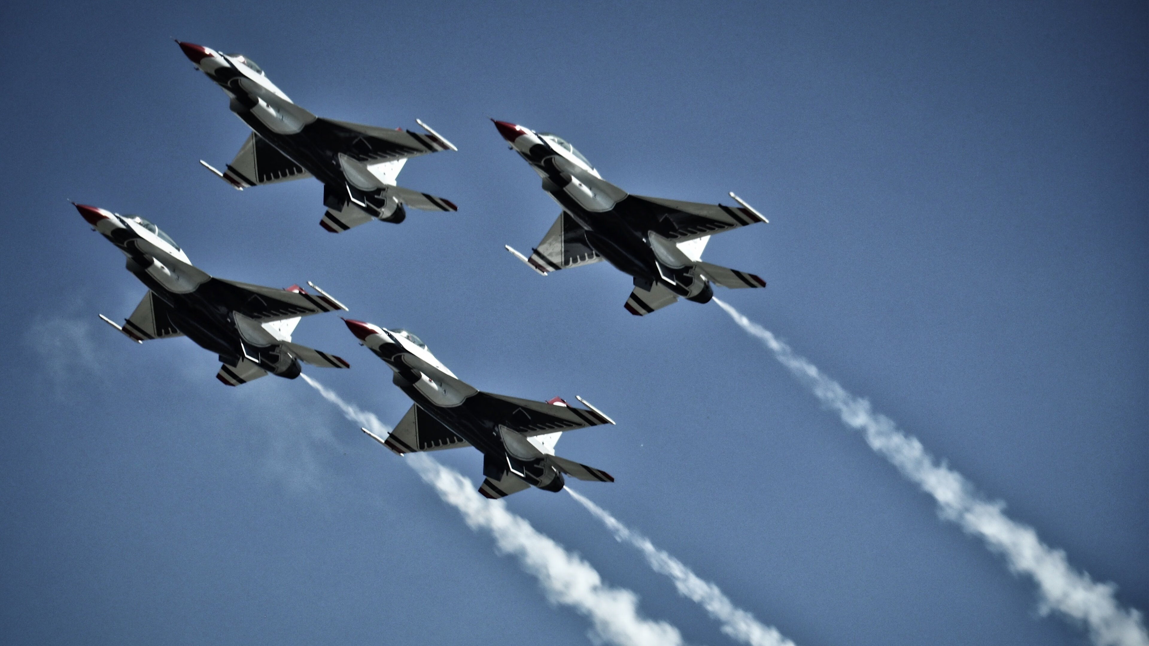 巴西队中场策应完美 铁腰成为核心,巴西队视频