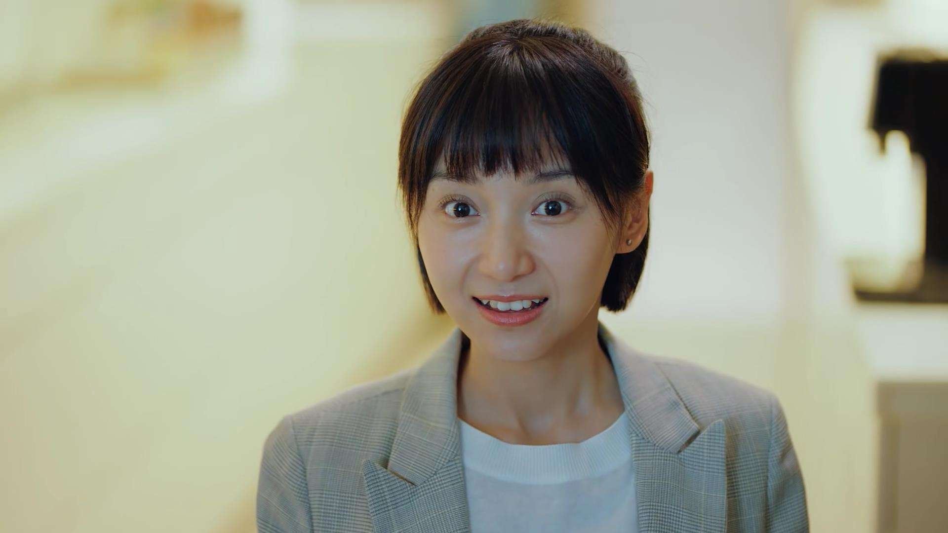 电竞直播平台商业模式创新及品牌建设策略分析,电竞比赛直播产业